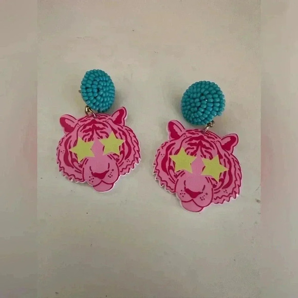 Fun funky earrings - Picture 1 of 4